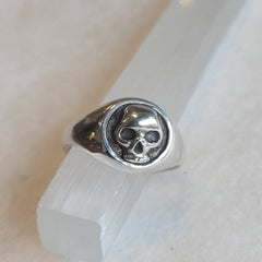 Skull Signet Ring - Sterling Silver