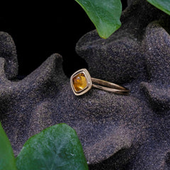 Citrine Sugarloaf Goldsmithing Ring