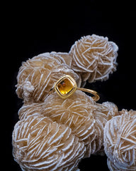 Citrine Sugarloaf Goldsmithing Ring