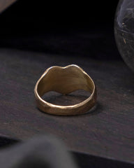 Lover's Lips Cigar Band Ring