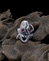 Evil Octopus - Garnet