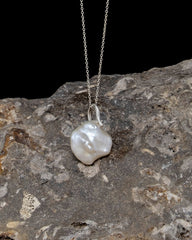 Disc Pearl Necklace - Silver