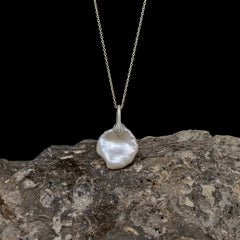 Disc Pearl Necklace - Silver