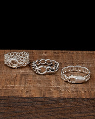 Hooked Ring