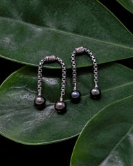 Movable Pearl Chain Earrings