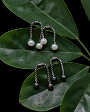 Movable Pearl Chain Earrings
