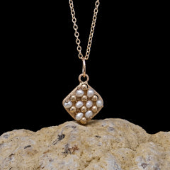 Checkered Pearl Necklace