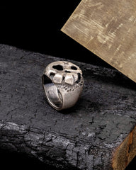 Concaved Skull Face Signet