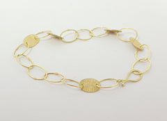 Oval Link Bracelet Gold