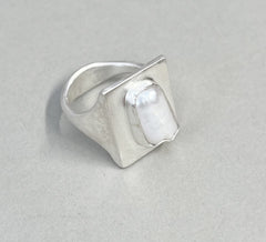 Tableau Ring Pearl